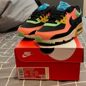 W AIR MAX 90 PRM